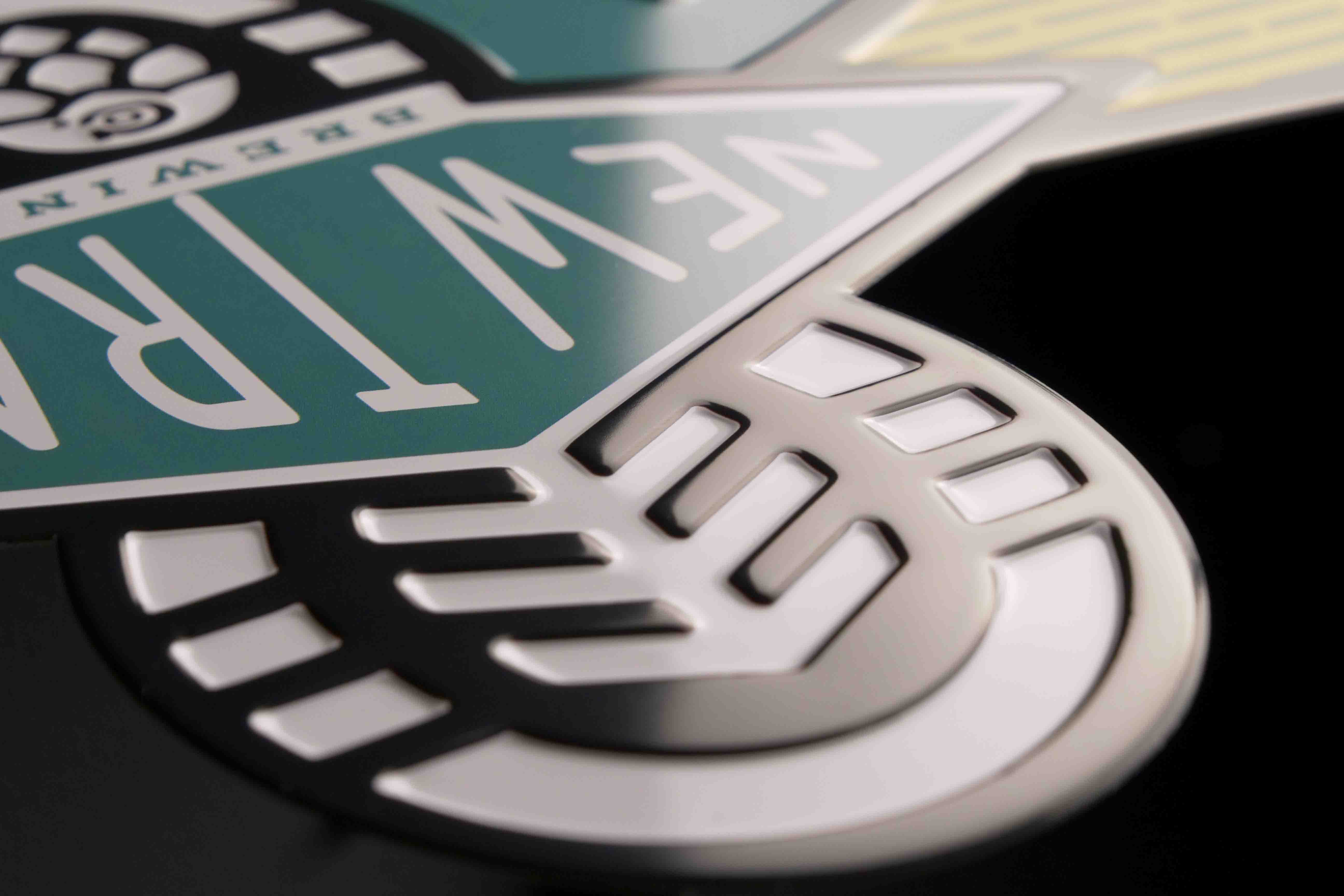 Blechschilder Serienfertigung – Produktionsbeispiel